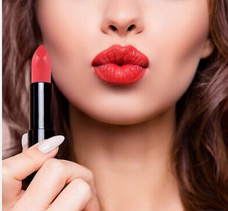 Lareen - Vivid Matte Lipstick (Original)